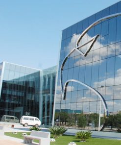 Mặt dựng nhôm kính, thi công nhanh chóng, độ bền cao.