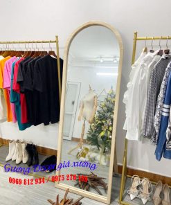 Gương gỗ vòm đẹp cho shop