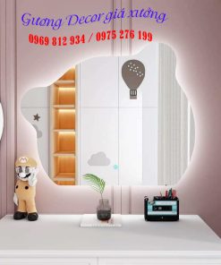 Gương bàn phần hình gấu đèn led